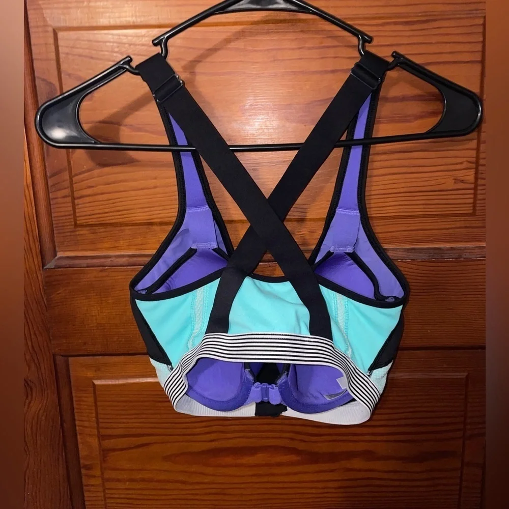 Victorias Secret Sport High Impact Padded Sports Bra *make offers*